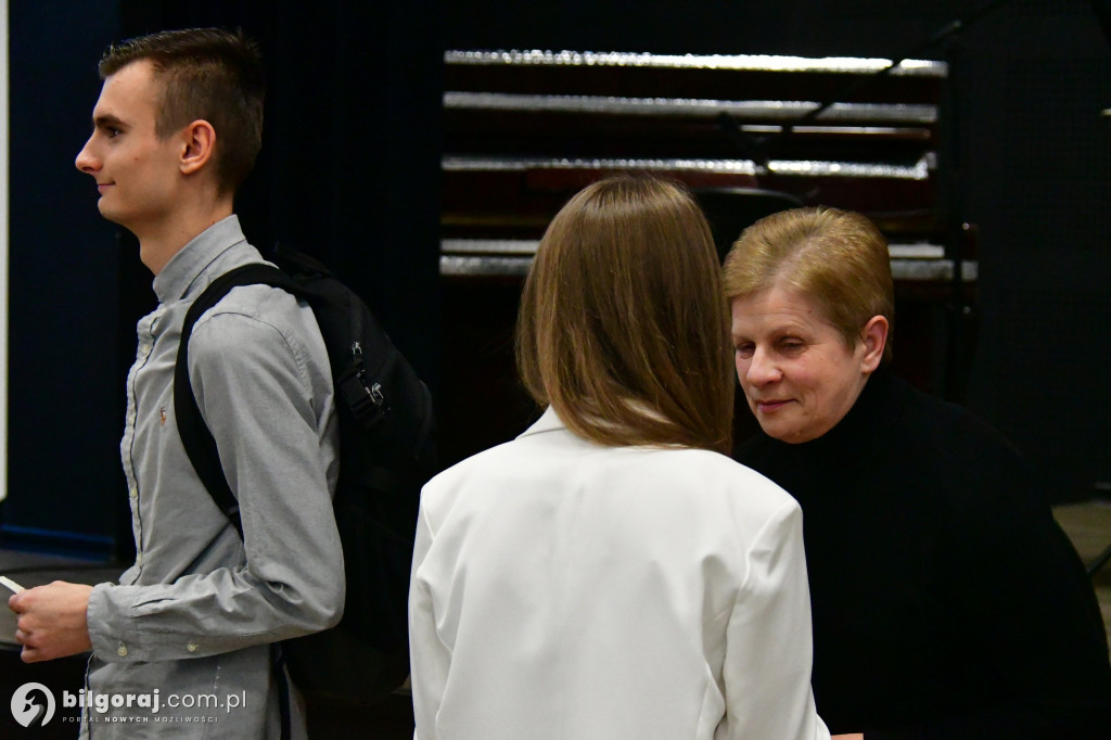 Stypendia Starosty Biłgorajskiego dla uczniów I LO im. ONZ