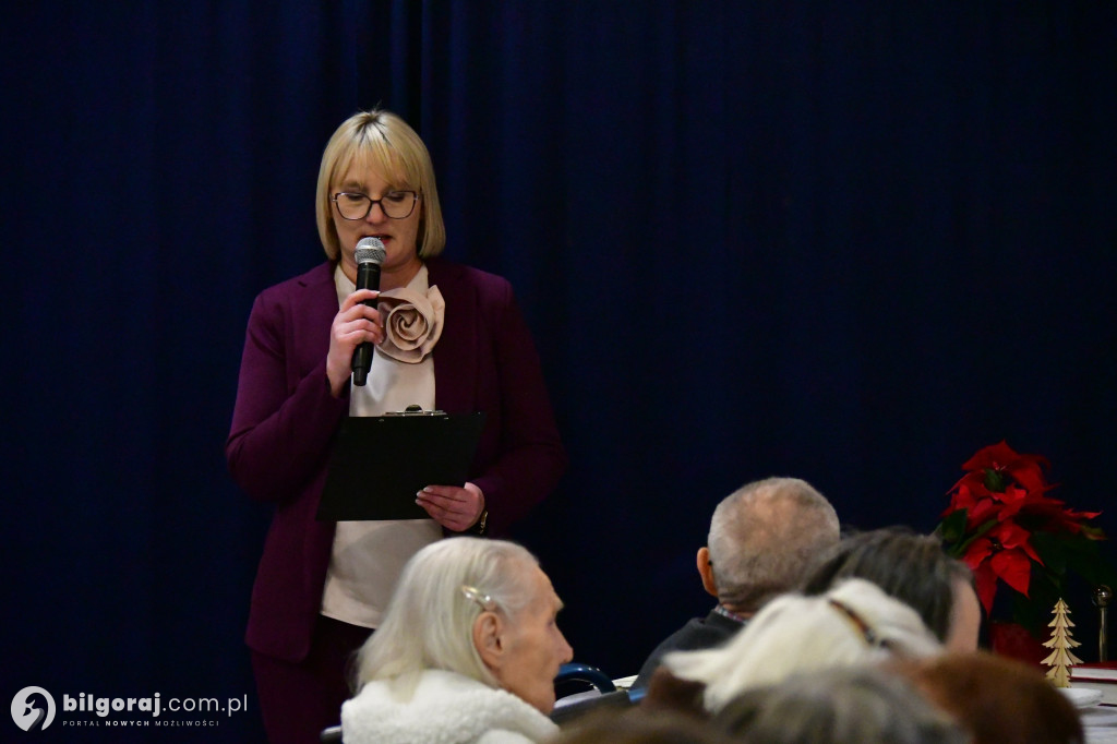 Jasełka, opłatek i modlitwa. Wyjątkowy wieczór wigilijny DPS dla Kombatantów