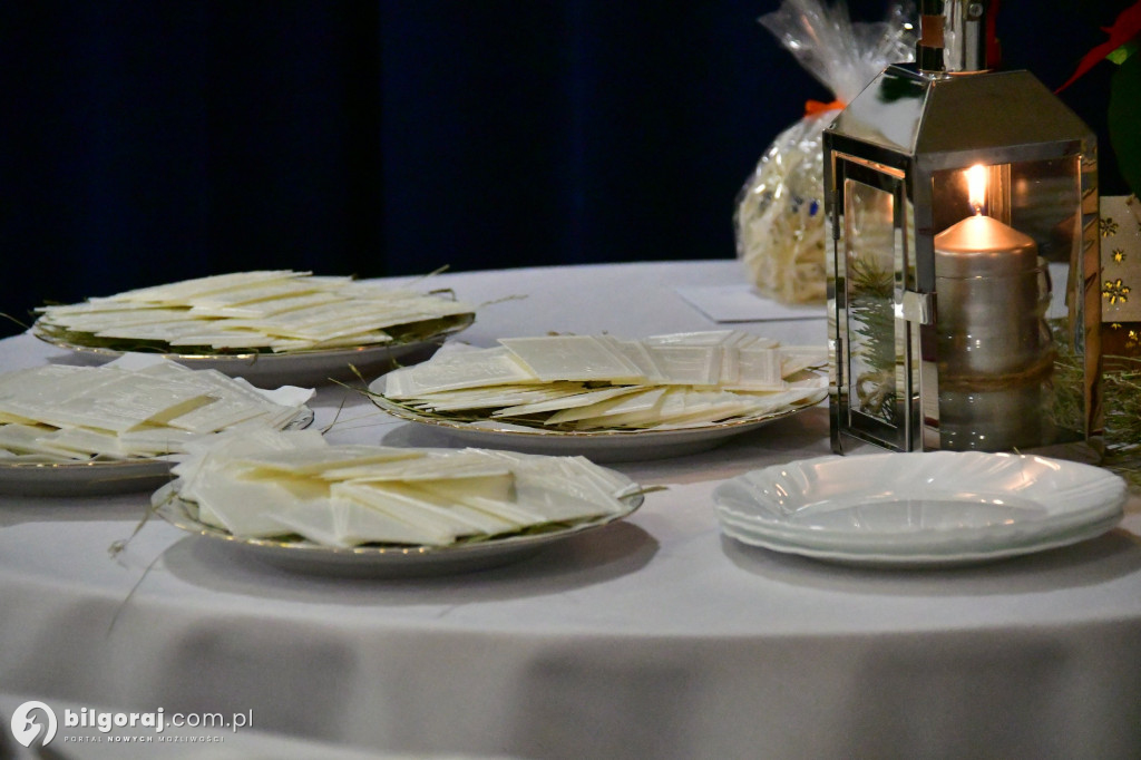 Jasełka, opłatek i modlitwa. Wyjątkowy wieczór wigilijny DPS dla Kombatantów