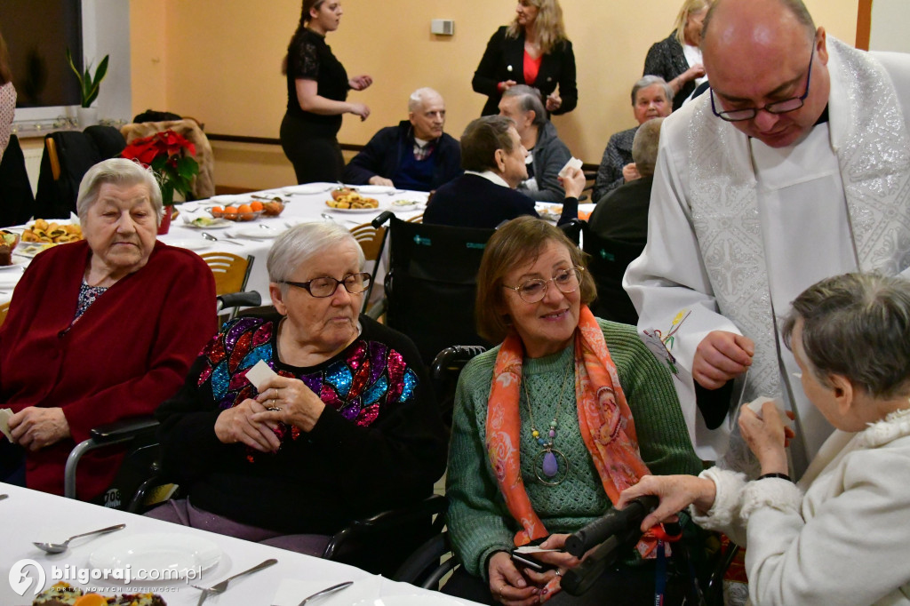 Jasełka, opłatek i modlitwa. Wyjątkowy wieczór wigilijny DPS dla Kombatantów