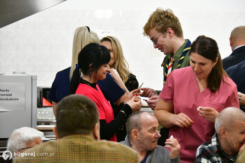 Jasełka, opłatek i modlitwa. Wyjątkowy wieczór wigilijny DPS dla Kombatantów
