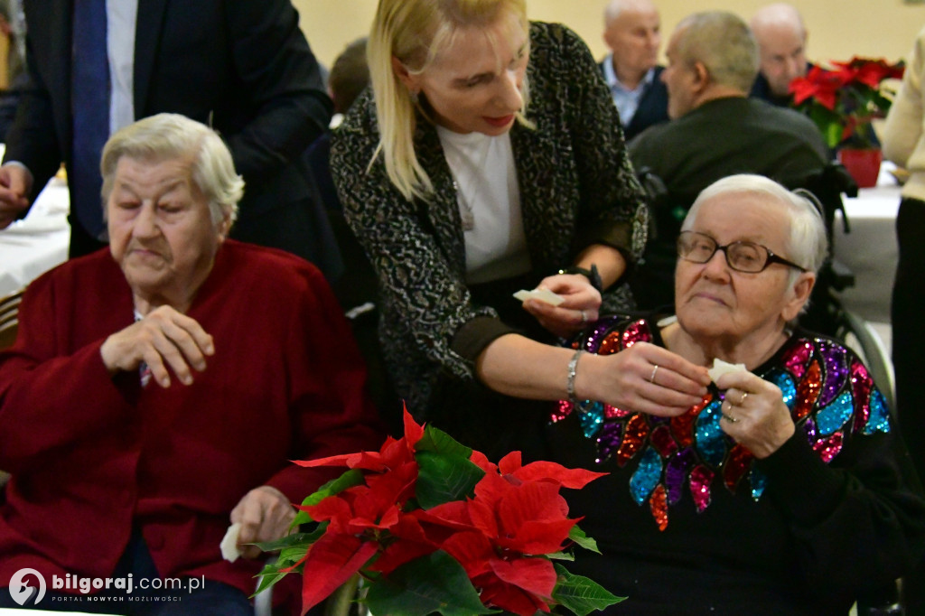 Jasełka, opłatek i modlitwa. Wyjątkowy wieczór wigilijny DPS dla Kombatantów