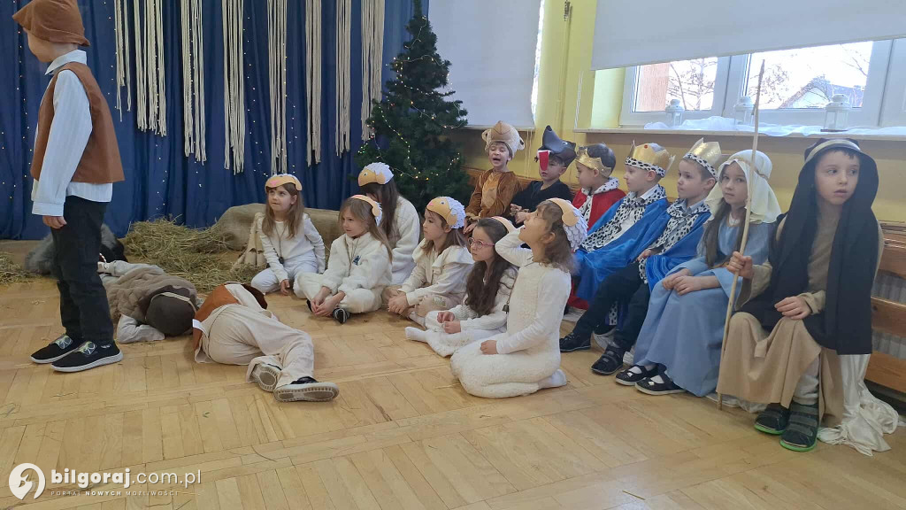 Grupa Liski oczarowała jasełkami w Przedszkolu Nr 2
