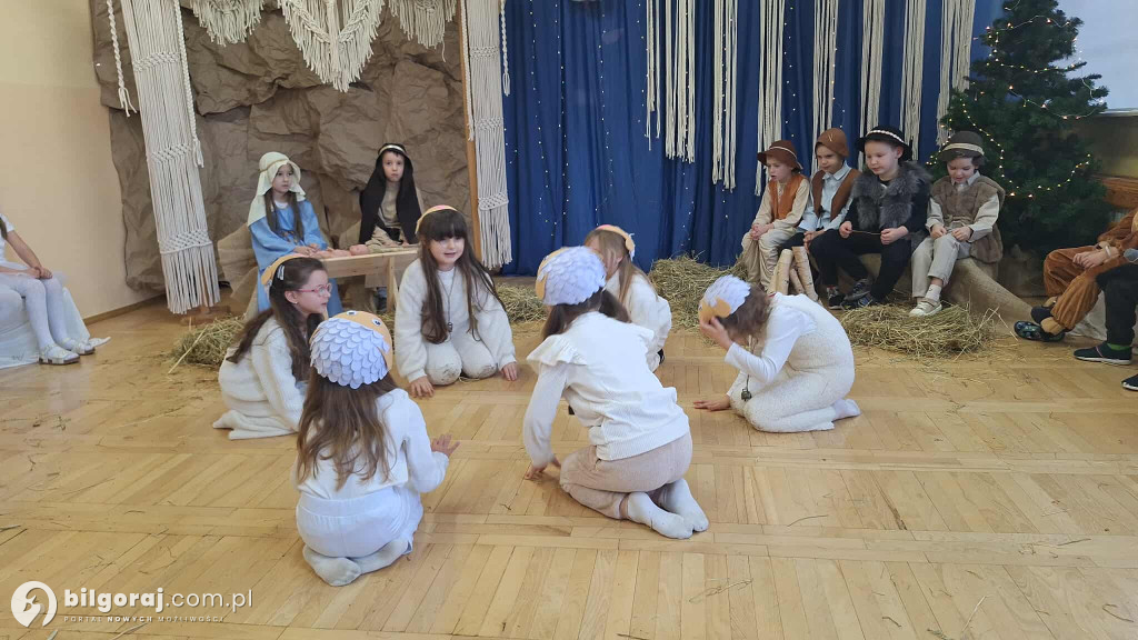 Grupa Liski oczarowała jasełkami w Przedszkolu Nr 2