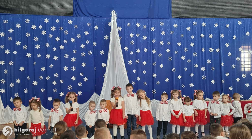 Świąteczny dzień w przedszkolu w Dereźni Solskiej - radość, kolędy i magia Bożego