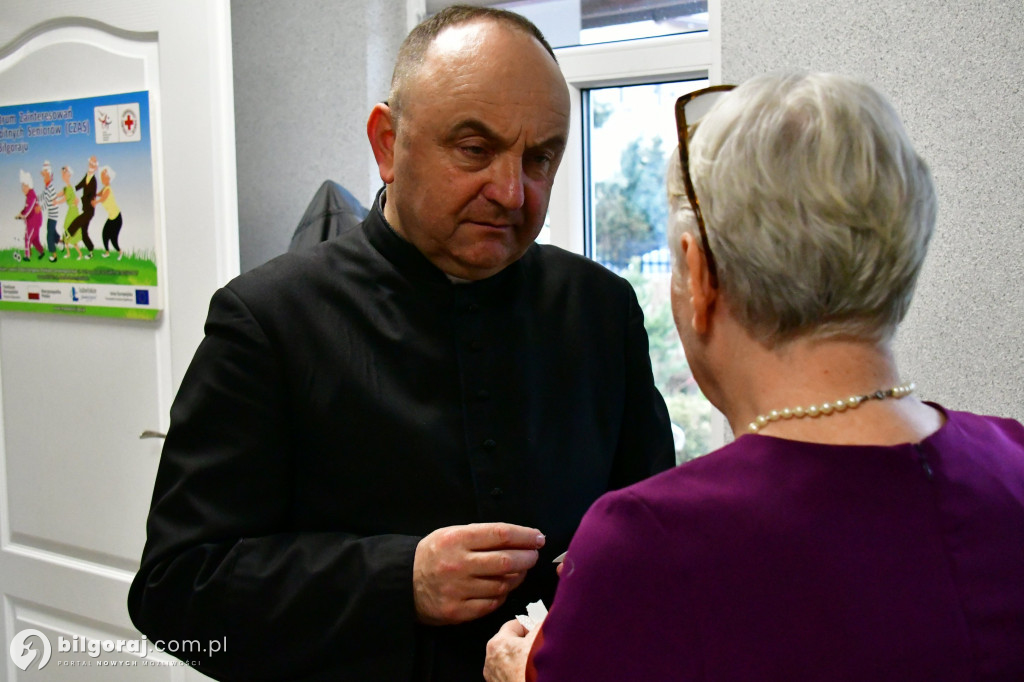 Wigilia otwarta dla każdego. Biłgorajski PCK zadbał, by każdy miał miejsce przy stole