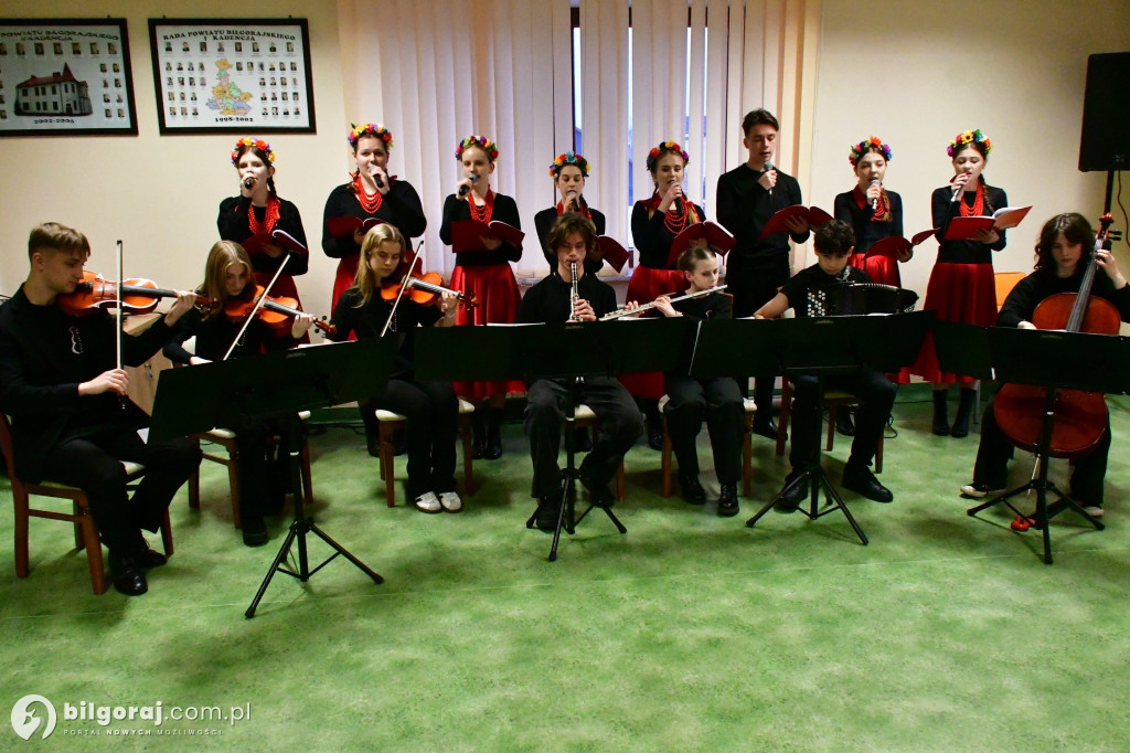 Doceniajmy obecność drugiego człowieka. Świąteczne spotkanie Rady Powiatu w Biłgoraju