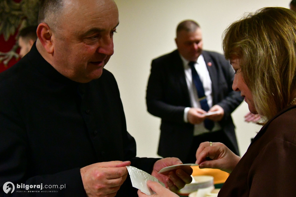 Doceniajmy obecność drugiego człowieka. Świąteczne spotkanie Rady Powiatu w Biłgoraju