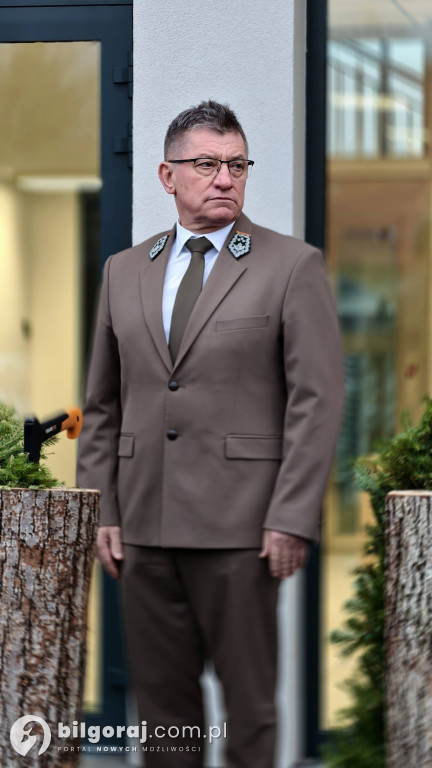 Ze stuletniego budynku do nowoczesności. Leśnicy z Józefowa mają nową siedzibę