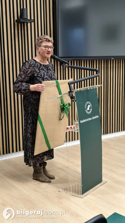 Ze stuletniego budynku do nowoczesności. Leśnicy z Józefowa mają nową siedzibę