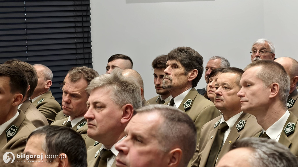 Ze stuletniego budynku do nowoczesności. Leśnicy z Józefowa mają nową siedzibę