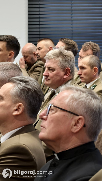 Ze stuletniego budynku do nowoczesności. Leśnicy z Józefowa mają nową siedzibę