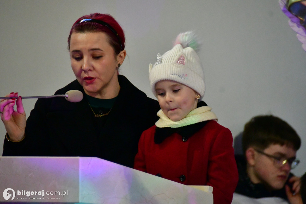 Łukowa w blasku Betlejemskiej Gwiazdy. Wielkie spotkanie opłatkowe mieszkańców