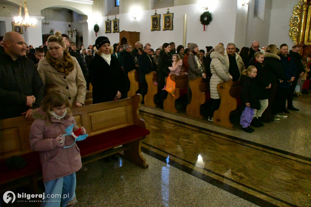 Łukowa w blasku Betlejemskiej Gwiazdy. Wielkie spotkanie opłatkowe mieszkańców