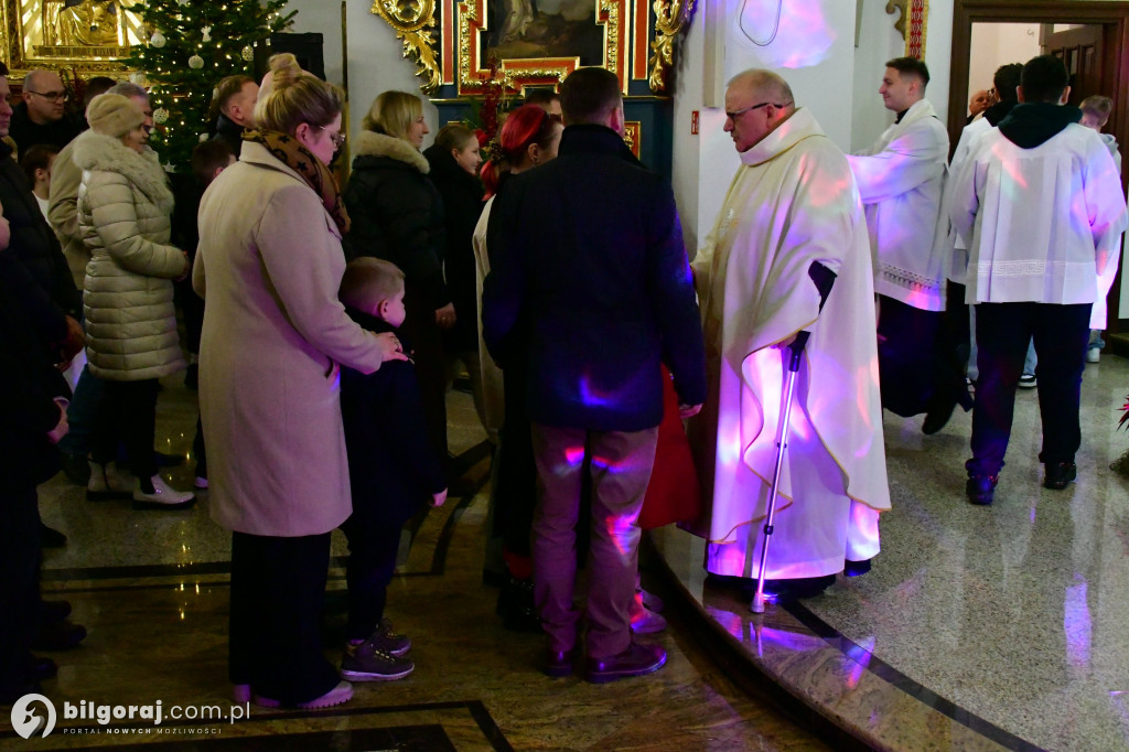 Łukowa w blasku Betlejemskiej Gwiazdy. Wielkie spotkanie opłatkowe mieszkańców