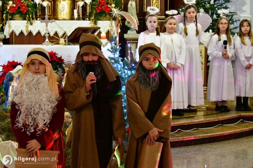 Łukowa w blasku Betlejemskiej Gwiazdy. Wielkie spotkanie opłatkowe mieszkańców