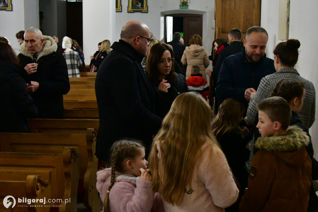 Łukowa w blasku Betlejemskiej Gwiazdy. Wielkie spotkanie opłatkowe mieszkańców