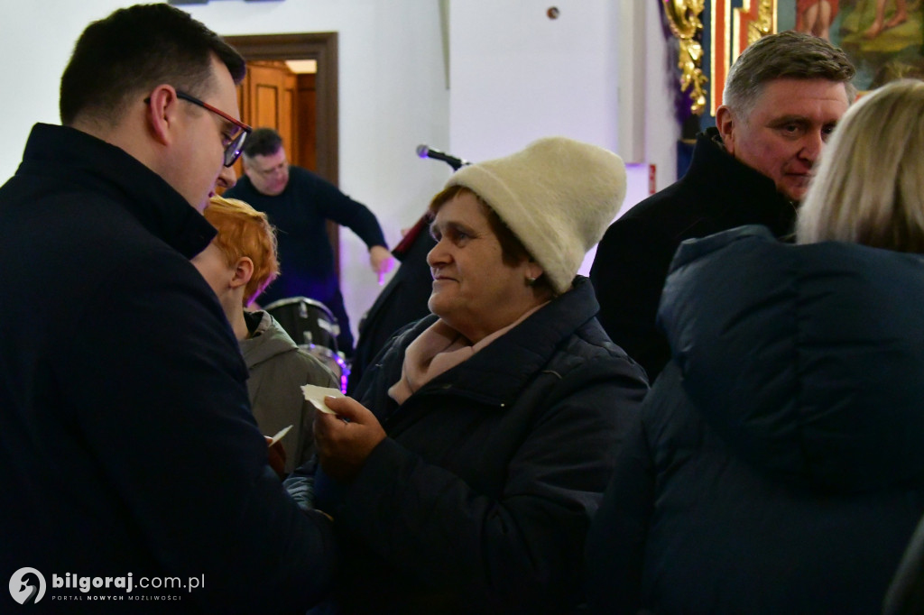 Łukowa w blasku Betlejemskiej Gwiazdy. Wielkie spotkanie opłatkowe mieszkańców