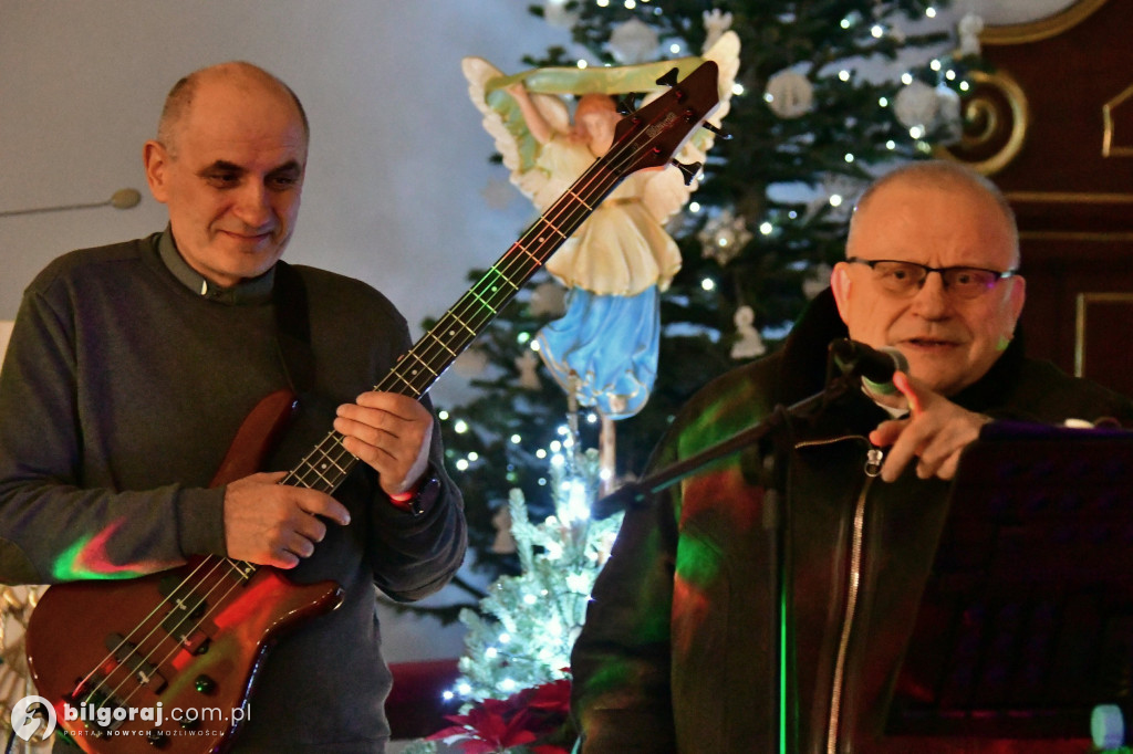 Łukowa w blasku Betlejemskiej Gwiazdy. Wielkie spotkanie opłatkowe mieszkańców