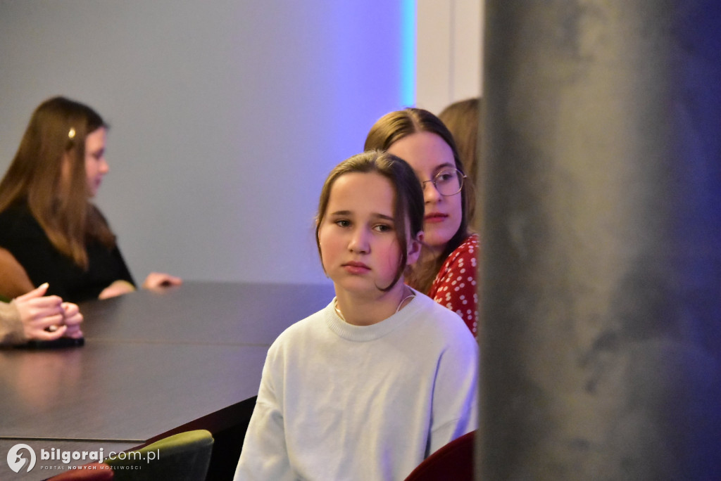 Oazowa wspólnota przy wigilijnym stole. Wyjątkowy opłatek młodych w Glinach