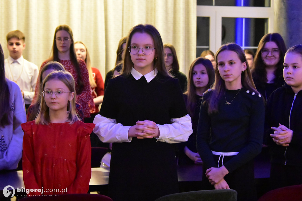 Oazowa wspólnota przy wigilijnym stole. Wyjątkowy opłatek młodych w Glinach