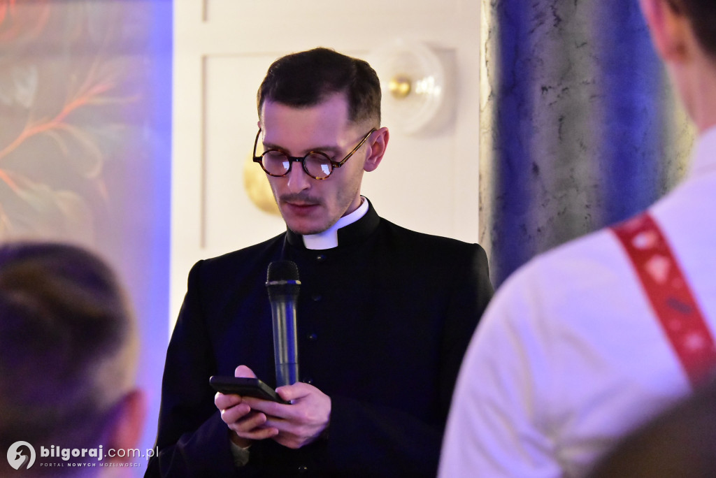 Oazowa wspólnota przy wigilijnym stole. Wyjątkowy opłatek młodych w Glinach