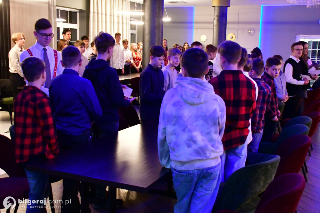 Oazowa wspólnota przy wigilijnym stole. Wyjątkowy opłatek młodych w Glinach