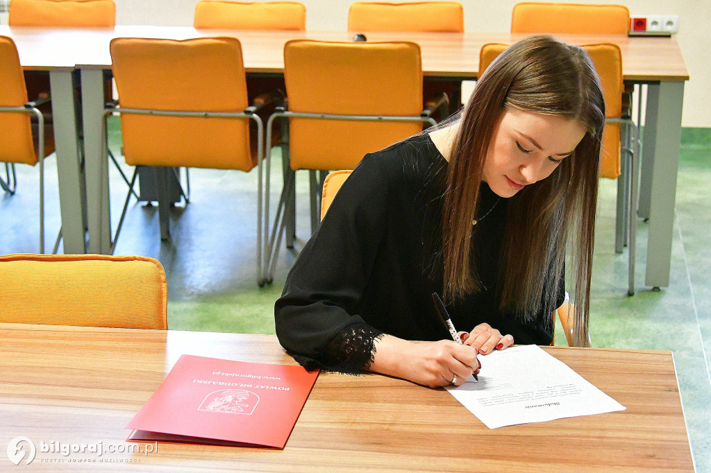 Nowe nauczycielki odebrały mianowanie