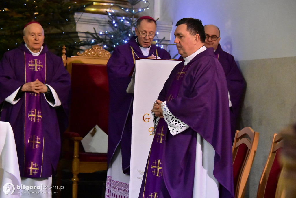 Pół wieku w służbie Bogu i ludziom. Pożegnanie śp. ks. Stanisława Mizaka