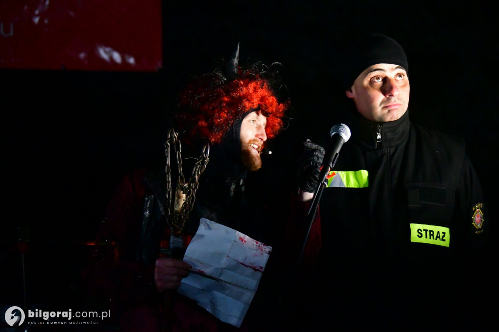 Śmierć, diabły i Wiarus. Niezwykły sylwester w Goraju przyciągnął tłumy (FOTO, VIDEO)