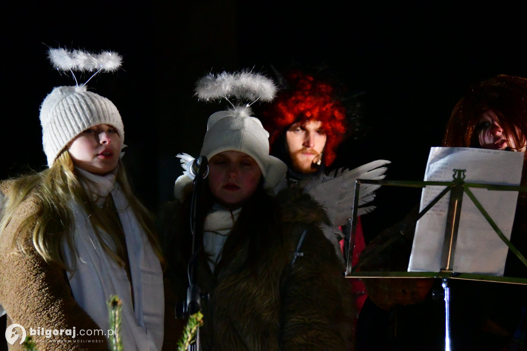 Śmierć, diabły i Wiarus. Niezwykły sylwester w Goraju przyciągnął tłumy (FOTO, VIDEO)