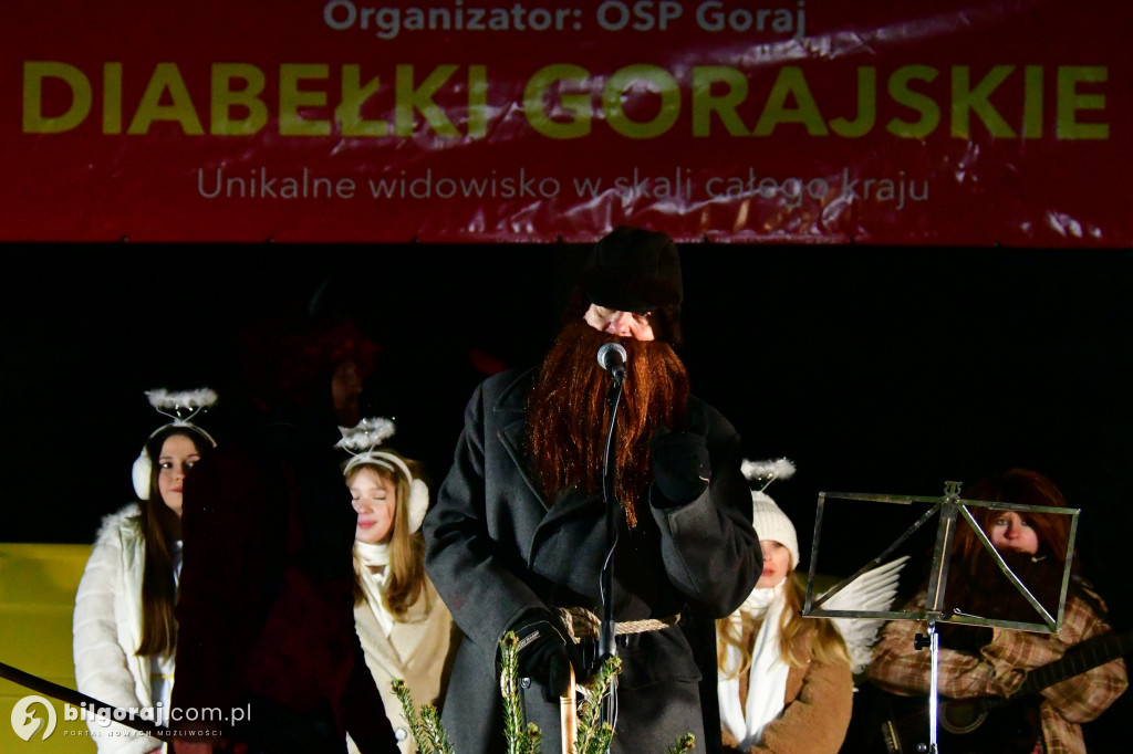 Śmierć, diabły i Wiarus. Niezwykły sylwester w Goraju przyciągnął tłumy (FOTO, VIDEO)