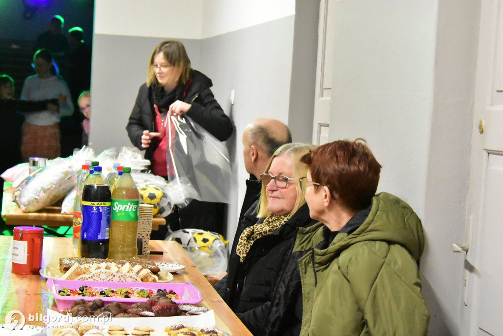 Wielkie serca w Soli. Karnawałowa zabawa, by pomóc 12-letniemu Adasiowi