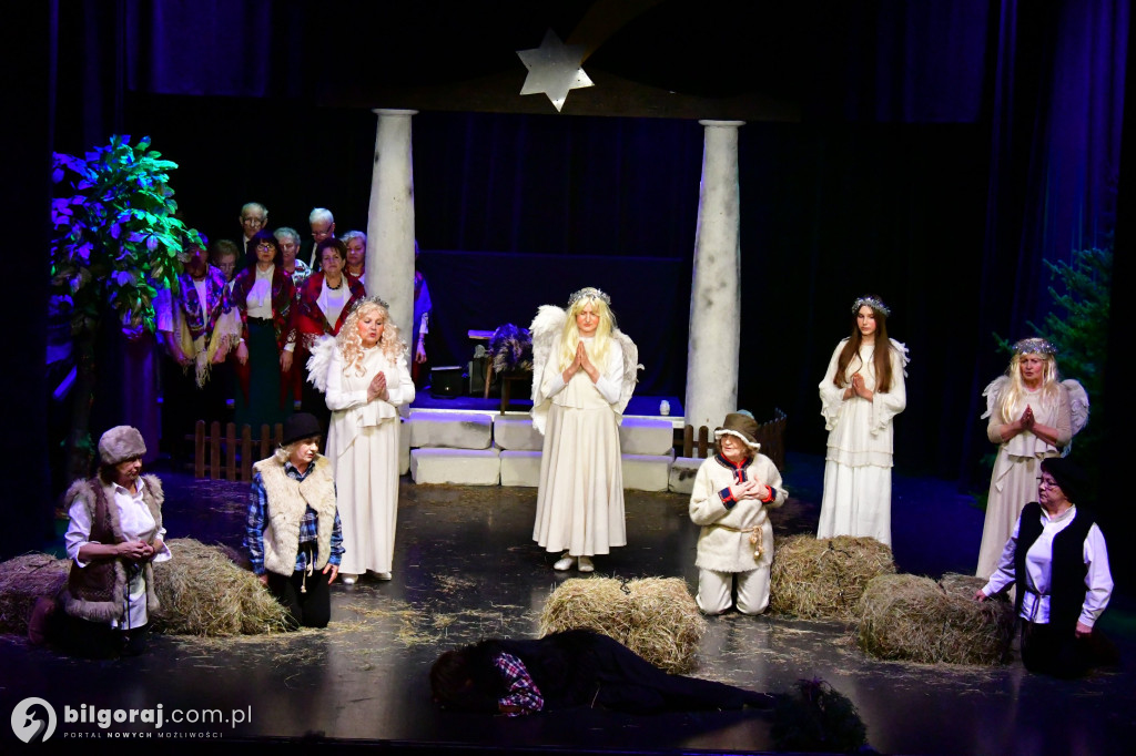 Biłgoraj. Jasełka i kolędy w wykonaniu seniorów