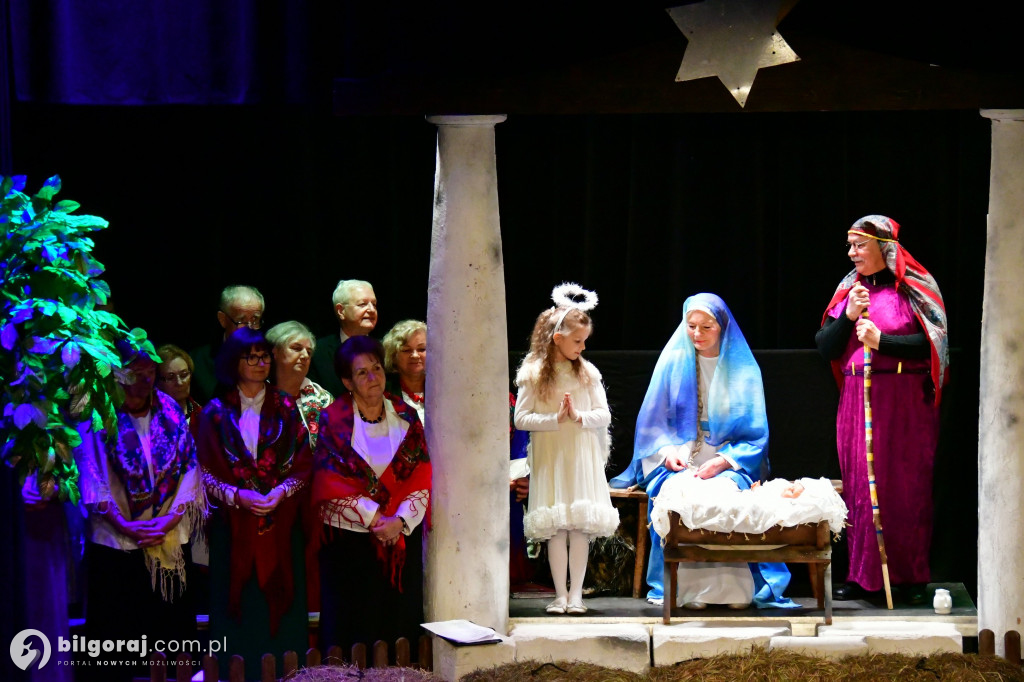 Biłgoraj. Jasełka i kolędy w wykonaniu seniorów
