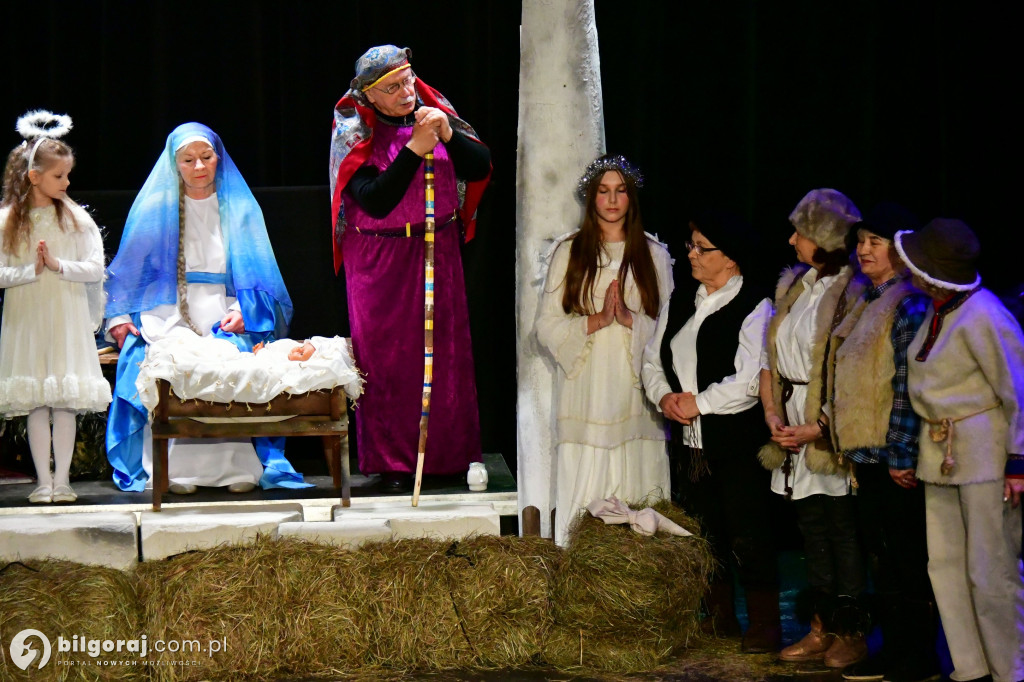 Biłgoraj. Jasełka i kolędy w wykonaniu seniorów