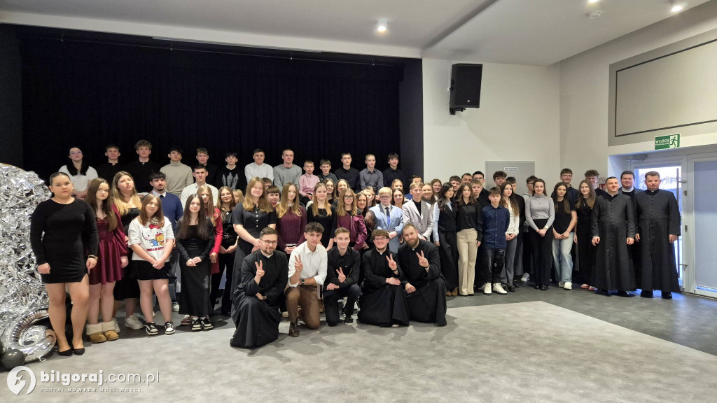 Młodzi sercem u Boga. Diecezjalne spotkanie opłatkowe KSM w Biszczy