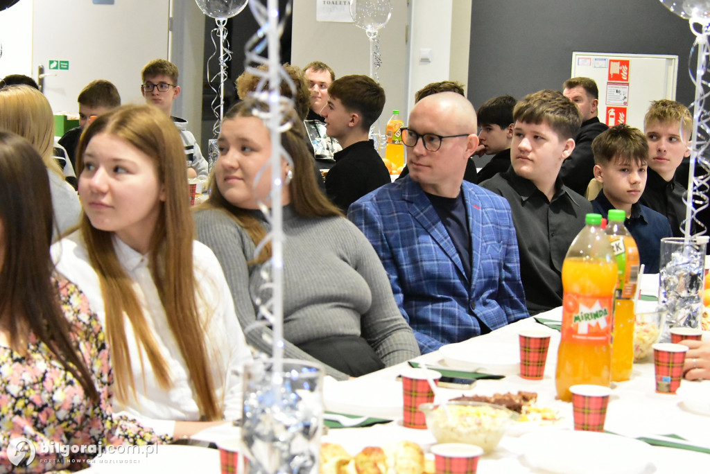 Młodzi sercem u Boga. Diecezjalne spotkanie opłatkowe KSM w Biszczy