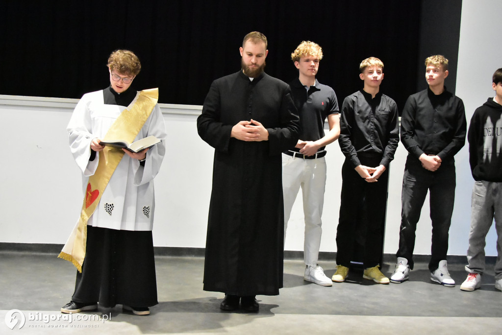 Młodzi sercem u Boga. Diecezjalne spotkanie opłatkowe KSM w Biszczy