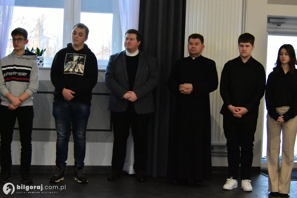 Młodzi sercem u Boga. Diecezjalne spotkanie opłatkowe KSM w Biszczy