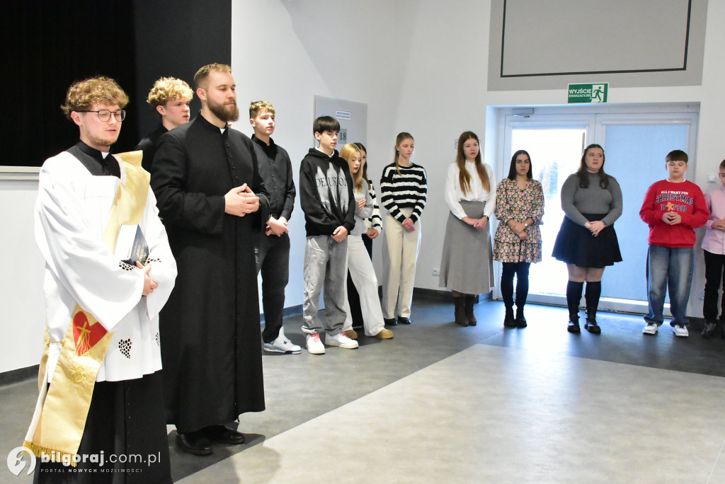 Młodzi sercem u Boga. Diecezjalne spotkanie opłatkowe KSM w Biszczy
