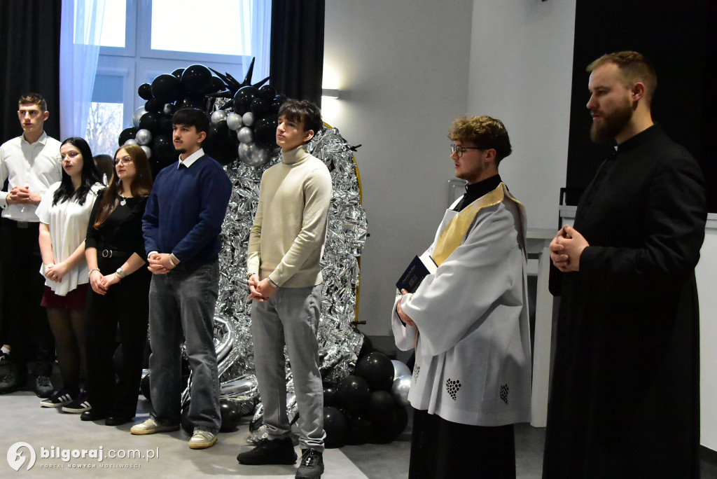 Młodzi sercem u Boga. Diecezjalne spotkanie opłatkowe KSM w Biszczy