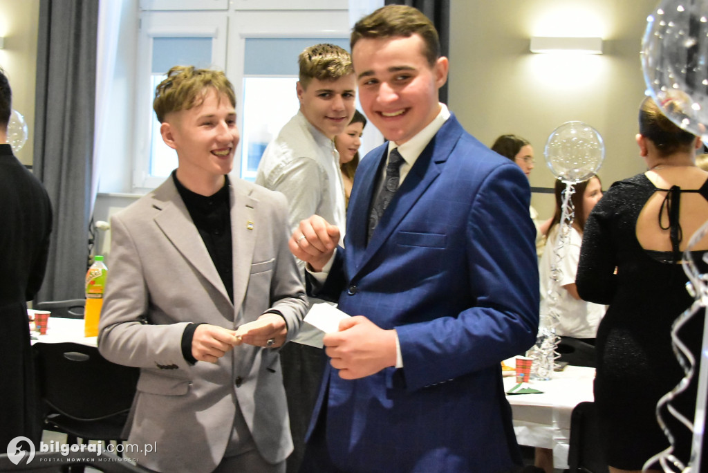 Młodzi sercem u Boga. Diecezjalne spotkanie opłatkowe KSM w Biszczy