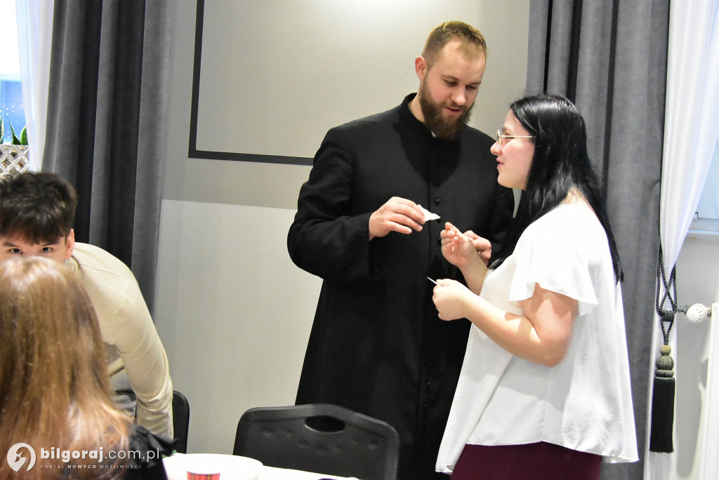 Młodzi sercem u Boga. Diecezjalne spotkanie opłatkowe KSM w Biszczy