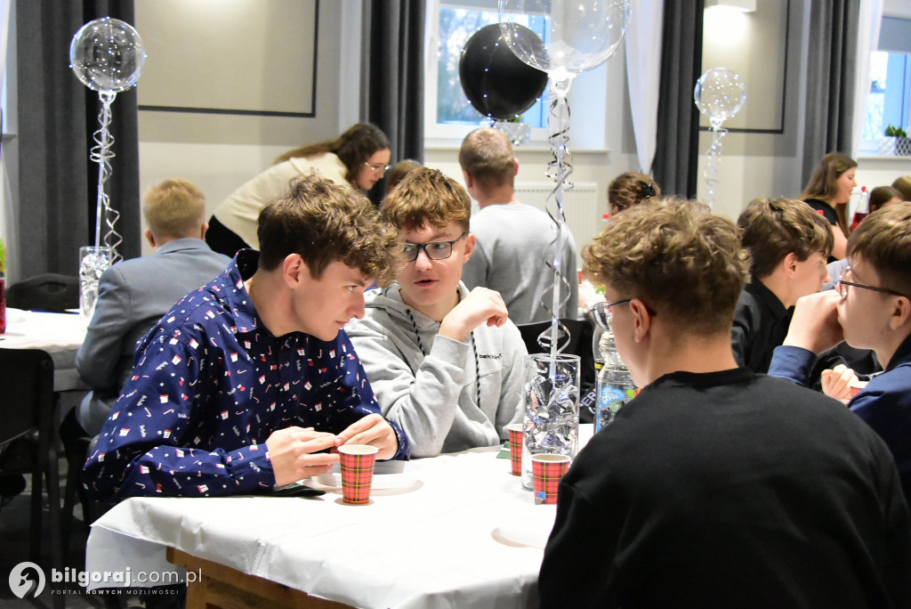 Młodzi sercem u Boga. Diecezjalne spotkanie opłatkowe KSM w Biszczy