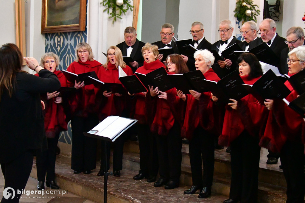 Kolędowanie we frampolskim kościele