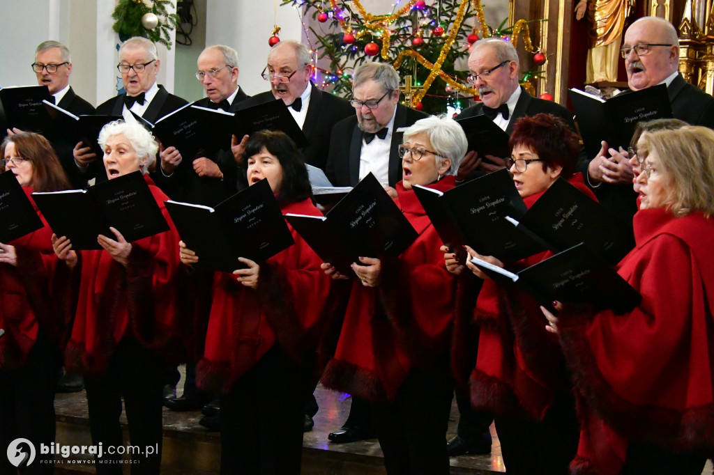 Kolędowanie we frampolskim kościele