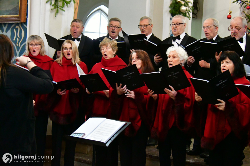 Kolędowanie we frampolskim kościele