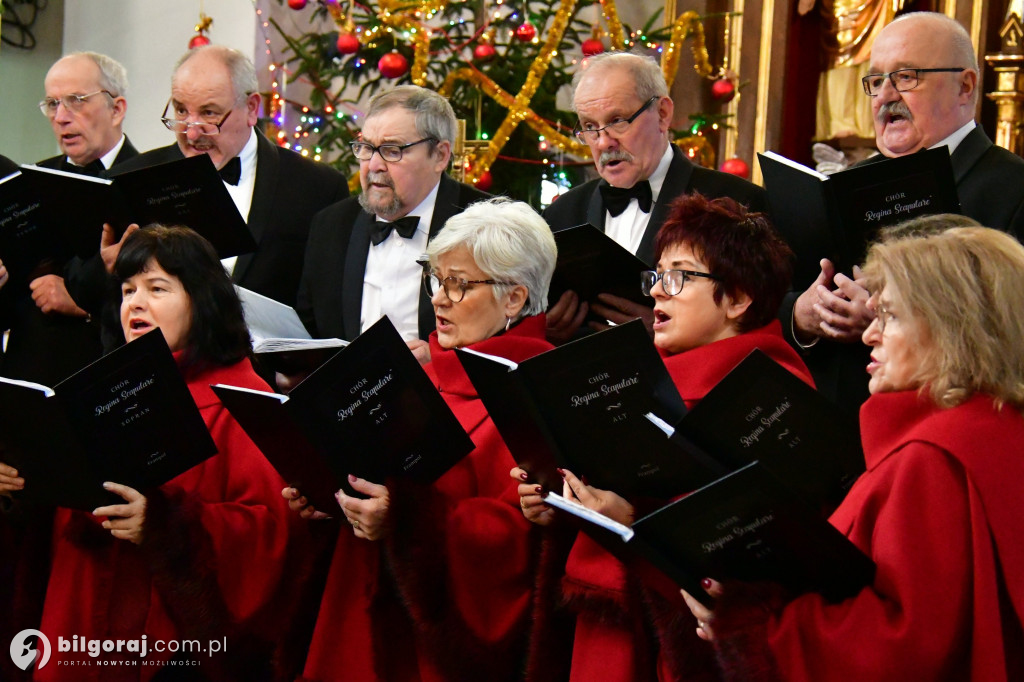 Kolędowanie we frampolskim kościele