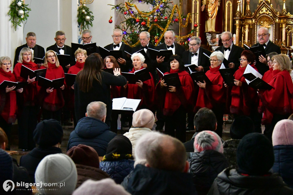 Kolędowanie we frampolskim kościele